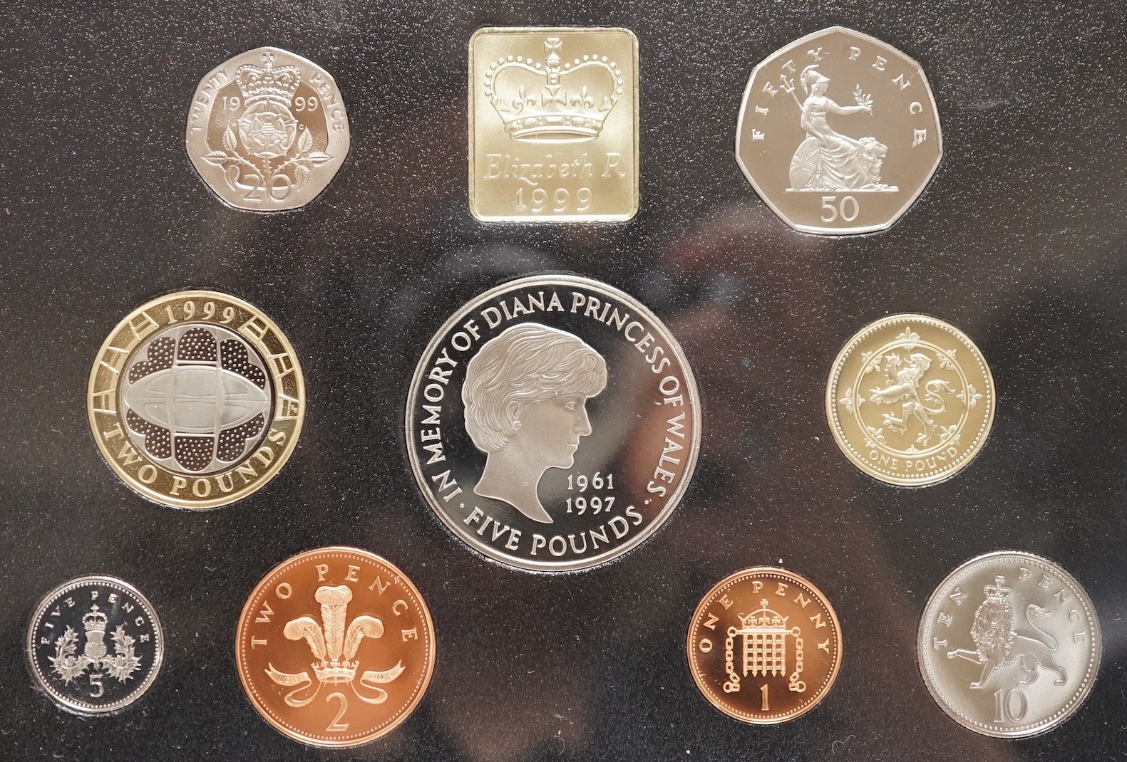 A collection of Royal Mint UK proof or BUNC commemorative coins etc.